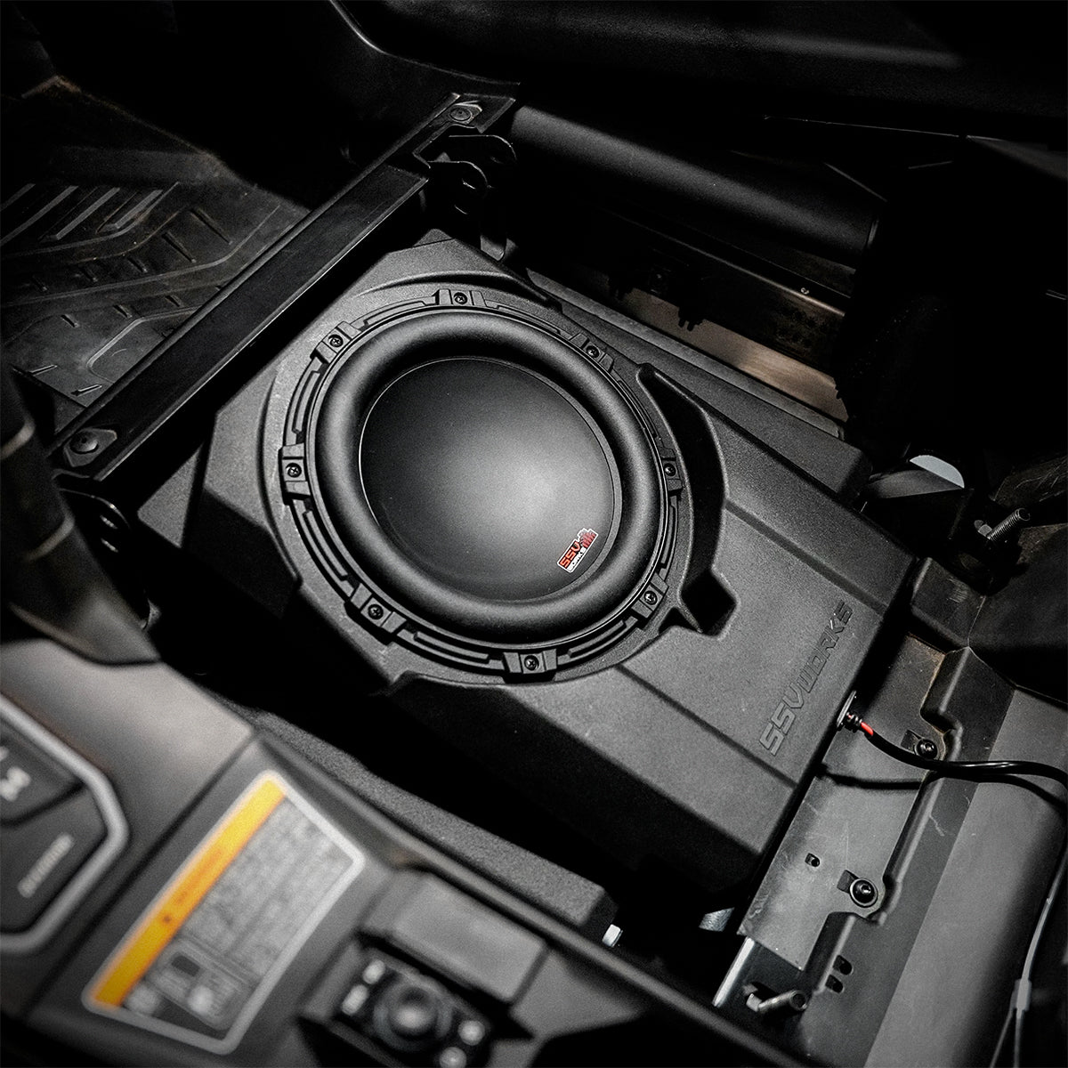 2024 Can-Am® Maverick R, Phase-4 V-Spec 1650watt 5-Speaker System