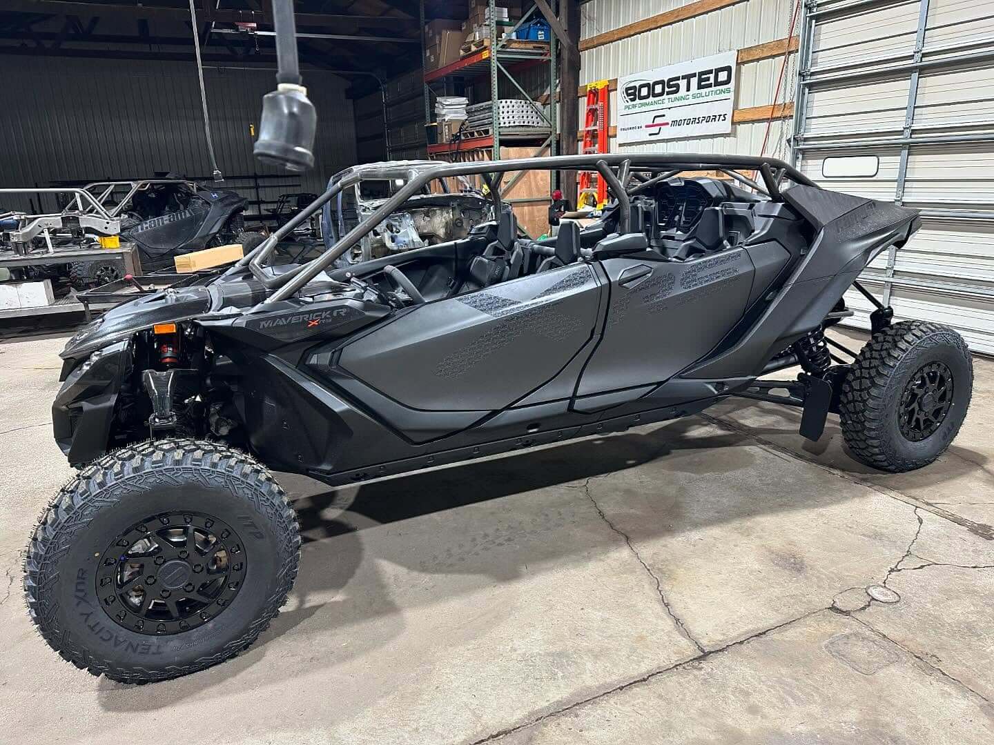 Can-Am Maverick R Max Cage