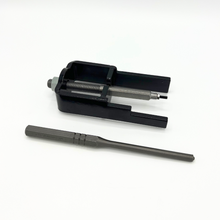 Can Am Secondary Roller Pin Pulling Tool